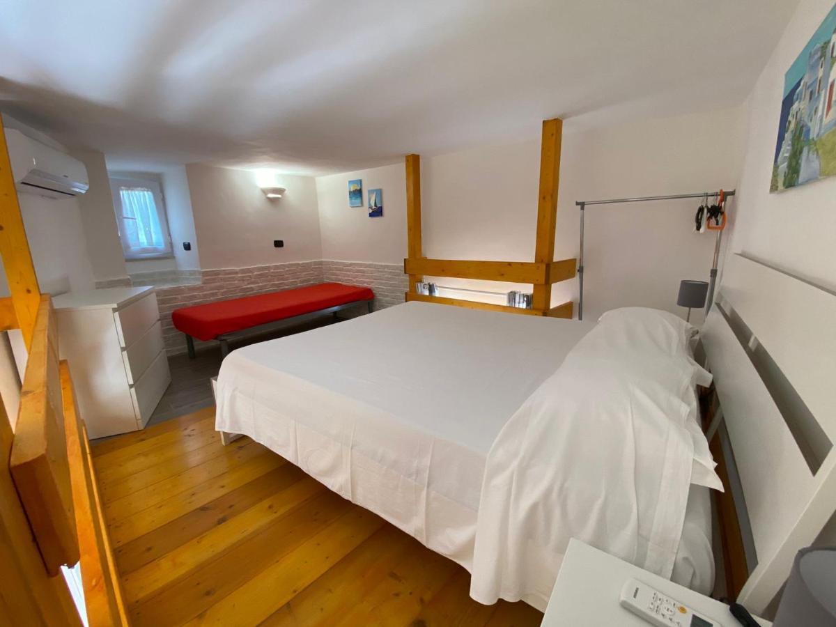 Apartament Magi - Zeus Ponza Zewnętrze zdjęcie